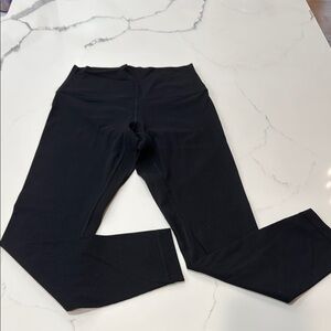 Lululemon ribbed 7/8 leggings, size 6